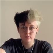 Studentessa uscita dal Liceo Linguistico A.Pigafetta, frequentante l’università Ca’Foscari di Venezia offre ripetizioni di inglese-tedesco-cinese. Livello di certificazioni: B2